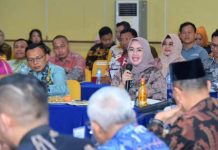 Wali Kota Kendari Hadiri RUPS PT BPR Bahteramas 2025, Tegaskan Komitmen Dorong Profesionalisme dan Pertumbuhan Ekonomi